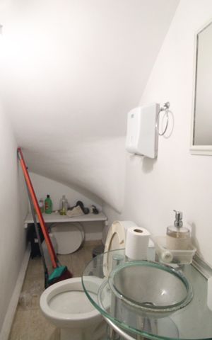 Casa à venda com 92m², 2 quartos e 1 vagaLavabo