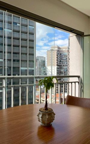 Apartamento à venda com 47m², 1 quarto e 1 vaga Apartamento à venda com 47m², 1 quarto e 1 vagaVaranda