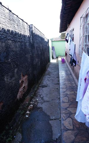 Casa à venda com 360m², 5 quartos e 1 vaga Casa à venda com 360m², 5 quartos e 1 vagaÁrea comum
