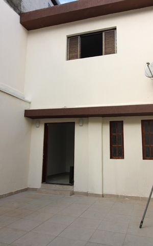Casa à venda com 150m², 3 quartos e 2 vagasQuintal