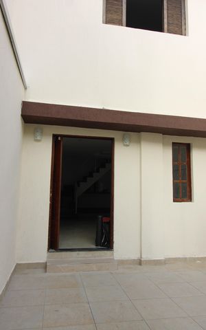 Casa à venda com 150m², 3 quartos e 2 vagasQuintal