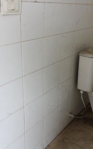 Casa à venda com 150m², 3 quartos e 2 vagasBanheiro do quarto externo