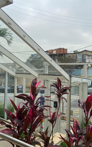 Apartamento à venda com 64m², 2 quartos e 1 vagaFachada e portaria