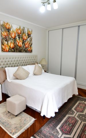 Casa à venda com 310m², 4 quartos e 4 vagasQuarto 3 - Suíte