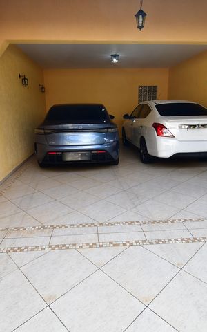 Casa à venda com 310m², 4 quartos e 4 vagasGaragem