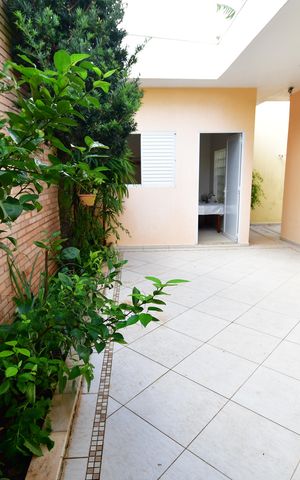 Casa à venda com 310m², 4 quartos e 4 vagasQuintal