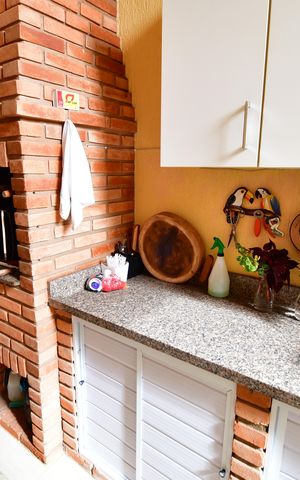 Casa à venda com 310m², 4 quartos e 4 vagasChurrasqueira