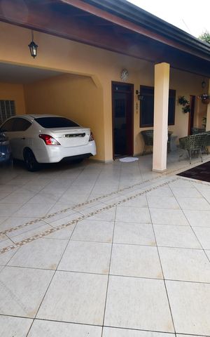 Casa à venda com 310m², 4 quartos e 4 vagasGaragem
