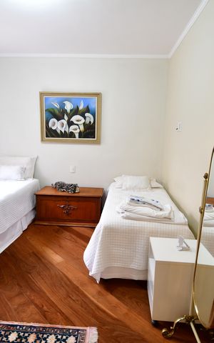 Casa à venda com 310m², 4 quartos e 4 vagasQuarto 2