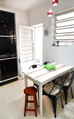 Casa à venda com 310m², 4 quartos e 4 vagasCozinha