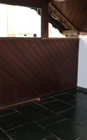 Casa para alugar com 440m², 4 quartos e 15 vagasSótão