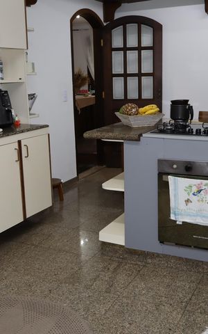 Casa para alugar com 440m², 4 quartos e 15 vagasCozinha