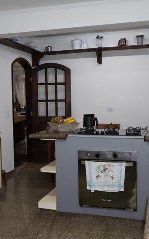 Casa para alugar com 440m², 4 quartos e 15 vagasCozinha