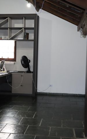 Casa para alugar com 440m², 4 quartos e 15 vagasSótão