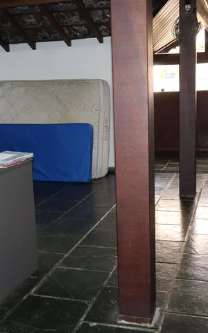 Casa para alugar com 440m², 4 quartos e 15 vagasSótão