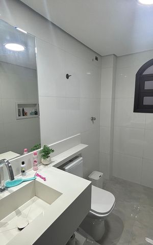 Casa para alugar com 313m², 3 quartos e 1 vaga Casa para alugar com 313m², 3 quartos e 1 vagaBanheiro