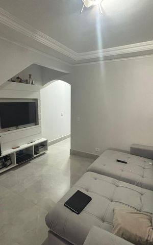 Casa para alugar com 313m², 3 quartos e 1 vaga Casa para alugar com 313m², 3 quartos e 1 vagaSala