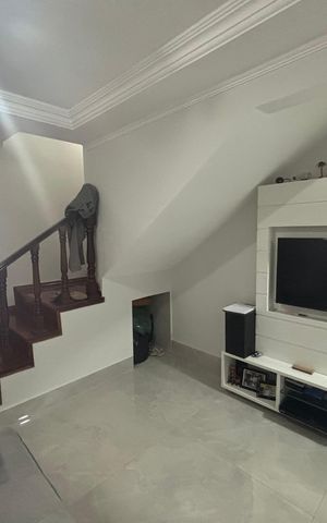 Casa para alugar com 313m², 3 quartos e 1 vaga Casa para alugar com 313m², 3 quartos e 1 vagaSala