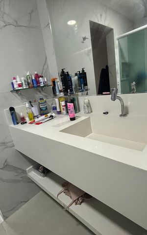 Casa para alugar com 313m², 3 quartos e 1 vaga Casa para alugar com 313m², 3 quartos e 1 vagaBanheiro