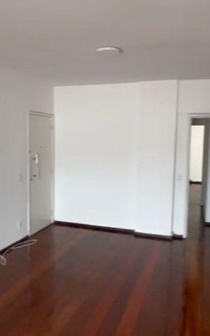 Apartamento para alugar com 112m², 3 quartos e 1 vaga Apartamento para alugar com 112m², 3 quartos e 1 vagaSala