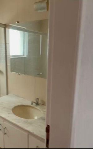 Apartamento para alugar com 112m², 3 quartos e 1 vaga Apartamento para alugar com 112m², 3 quartos e 1 vagaBanheiro da Suíte