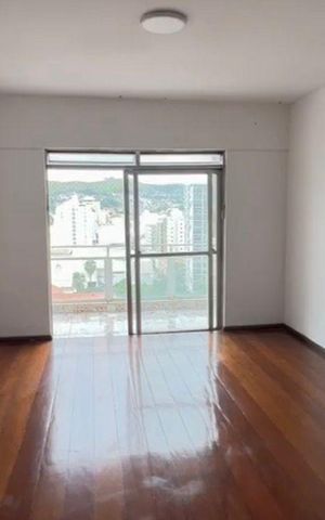 Apartamento para alugar com 112m², 3 quartos e 1 vaga Apartamento para alugar com 112m², 3 quartos e 1 vagaSala