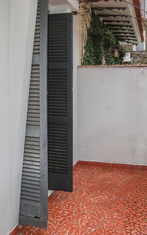 Casa à venda com 150m², 4 quartos e 1 vaga Casa à venda com 150m², 4 quartos e 1 vagaSacada dos quartos