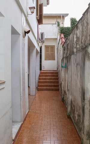 Casa à venda com 150m², 4 quartos e 1 vaga Casa à venda com 150m², 4 quartos e 1 vagaCorredor externo