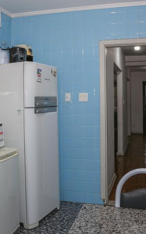 Casa à venda com 150m², 4 quartos e 1 vaga Casa à venda com 150m², 4 quartos e 1 vagaCozinha