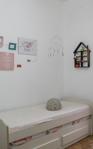 Casa à venda com 150m², 4 quartos e 1 vaga Casa à venda com 150m², 4 quartos e 1 vagaQuarto 1