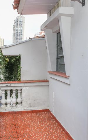 Casa à venda com 150m², 4 quartos e 1 vaga Casa à venda com 150m², 4 quartos e 1 vagaSacada dos quartos