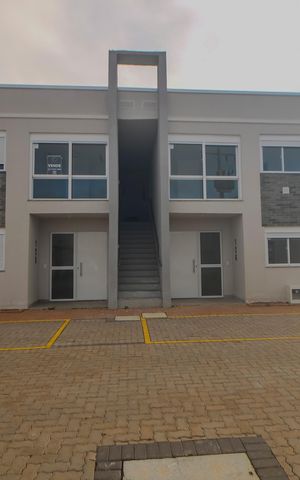 Casa de condomínio para alugar com 30m², 1 quarto e 1 vaga Casa de condomínio para alugar com 30m², 1 quarto e 1 vagaFachada do bloco