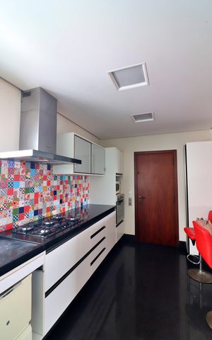 Apartamento à venda com 150m², 4 quartos e 3 vagasCozinha 