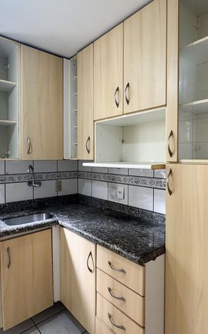 Apartamento à venda com 54m², 2 quartos e 1 vaga Apartamento à venda com 54m², 2 quartos e 1 vagaCozinha