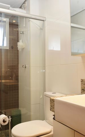 Apartamento à venda com 102m², 3 quartos e 2 vagasSuíte - Banheiro 