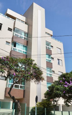 Apartamento à venda com 102m², 3 quartos e 2 vagasFachada