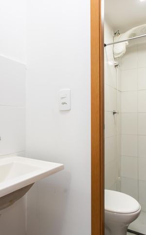 Apartamento à venda com 38m², 2 quartos e sem vaga Apartamento à venda com 38m², 2 quartos e sem vagaBanheiro / Lavatório