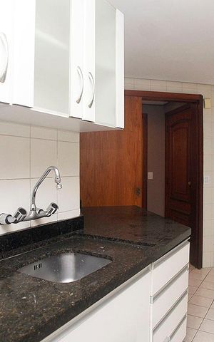 Apartamento para alugar com 158m², 3 quartos e 2 vagasCozinha