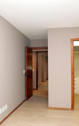 Apartamento para alugar com 158m², 3 quartos e 2 vagasQuarto 1 Suíte
