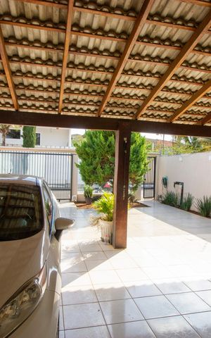 Casa de condomínio para alugar com 400m², 3 quartos e 4 vagasÁrea Externa