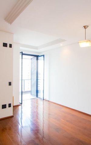 Apartamento à venda com 260m², 4 quartos e 4 vagas Apartamento à venda com 260m², 4 quartos e 4 vagasQuarto 1 - Suíte
