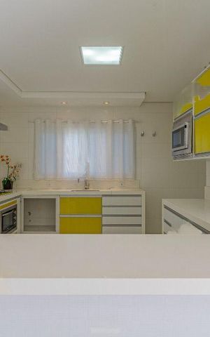 Casa à venda com 480m², 4 quartos e 4 vagas