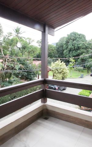 Casa de condomínio à venda com 400m², 4 quartos e 6 vagasVaranda da Suíte 1