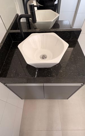 Studio para alugar com 18m², 1 quarto e sem vaga Studio para alugar com 18m², 1 quarto e sem vagaBanheiro
