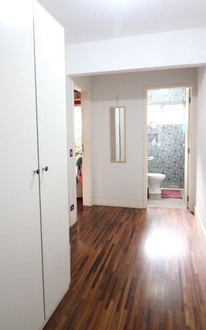 Casa à venda com 200m², 3 quartos e 2 vagasCorredor