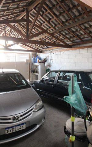 Casa à venda com 200m², 3 quartos e 2 vagasGaragem