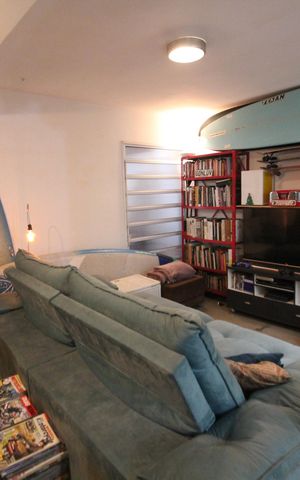 Casa à venda com 200m², 3 quartos e 2 vagasSala