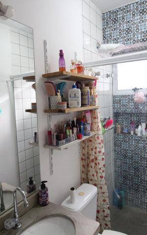 Casa à venda com 200m², 3 quartos e 2 vagasBanheiro 2