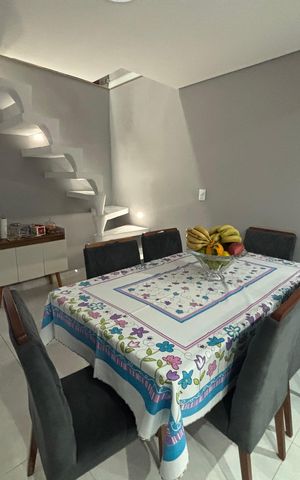 Casa para alugar com 278m², 3 quartos e 2 vagas Casa para alugar com 278m², 3 quartos e 2 vagasSala de Jantar
