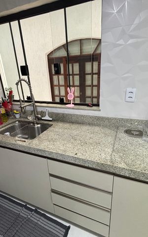 Casa para alugar com 278m², 3 quartos e 2 vagas Casa para alugar com 278m², 3 quartos e 2 vagasCozinha - Armários